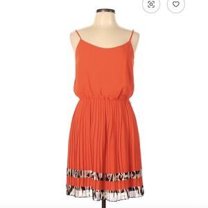Cache Size L Orange Casual Dress with Pleated Skirt